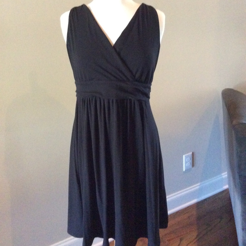 Maternity/nursing dress medium